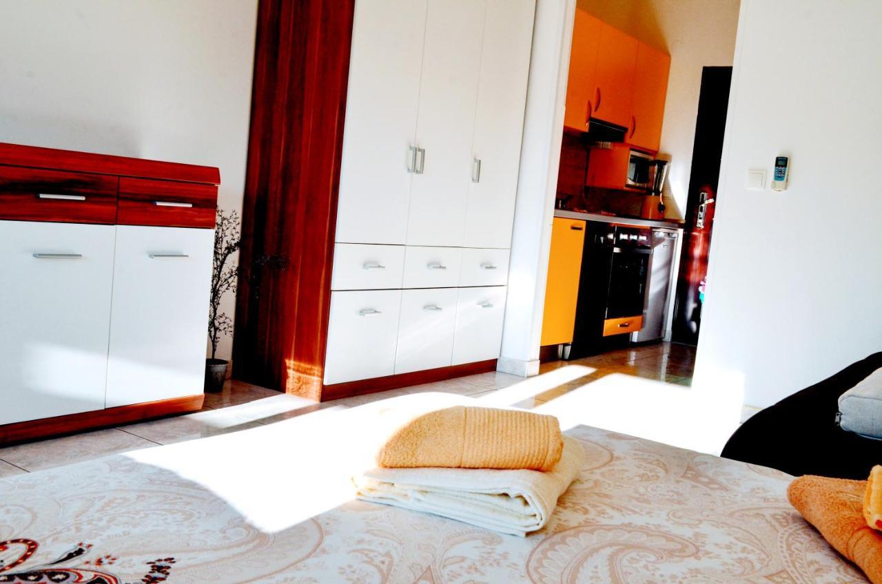 Mihaela Studio Apartmans 150M Near The Beach Kaštela Zewnętrze zdjęcie