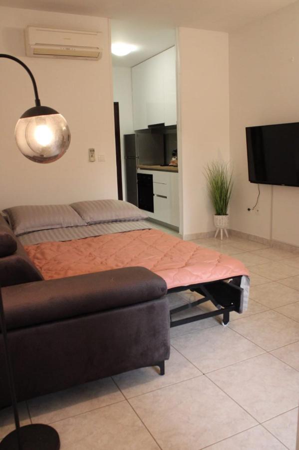 Mihaela Studio Apartmans 150M Near The Beach Kaštela Zewnętrze zdjęcie