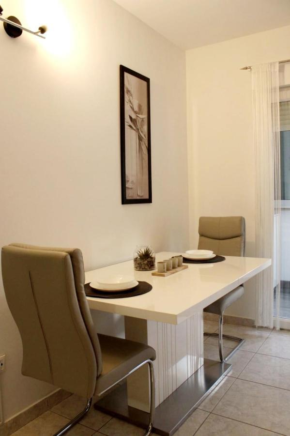 Mihaela Studio Apartmans 150M Near The Beach Kaštela Zewnętrze zdjęcie