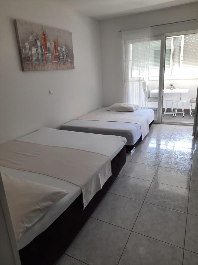 Mihaela Studio Apartmans 150M Near The Beach Kaštela Zewnętrze zdjęcie